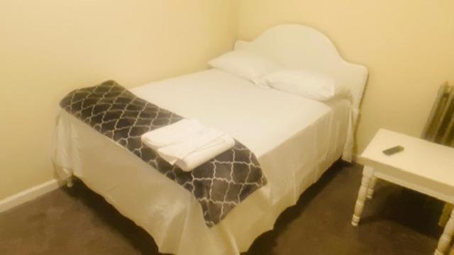 Minutes From Jfk, Beautiful Home With Peaceful, Cosy, Private Room Нью-Йорк Экстерьер фото